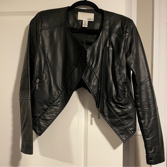 BAR III Faux Leather Crop Jacket - Picture 2 of 5